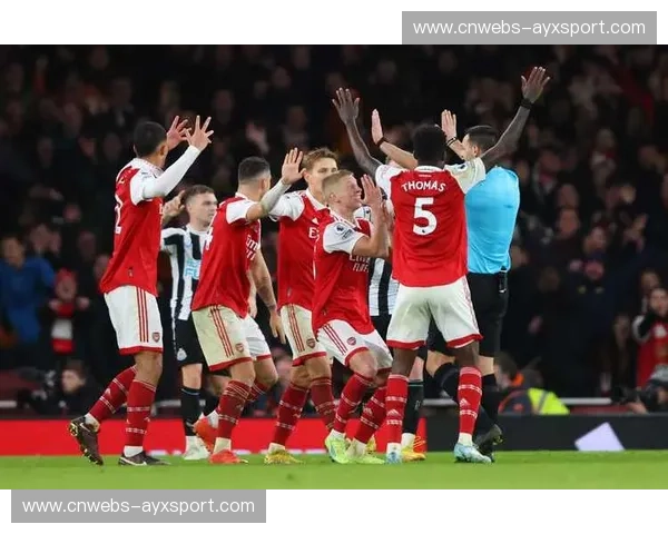 顺足边锋回归主流，英超战术循环进入新阶段